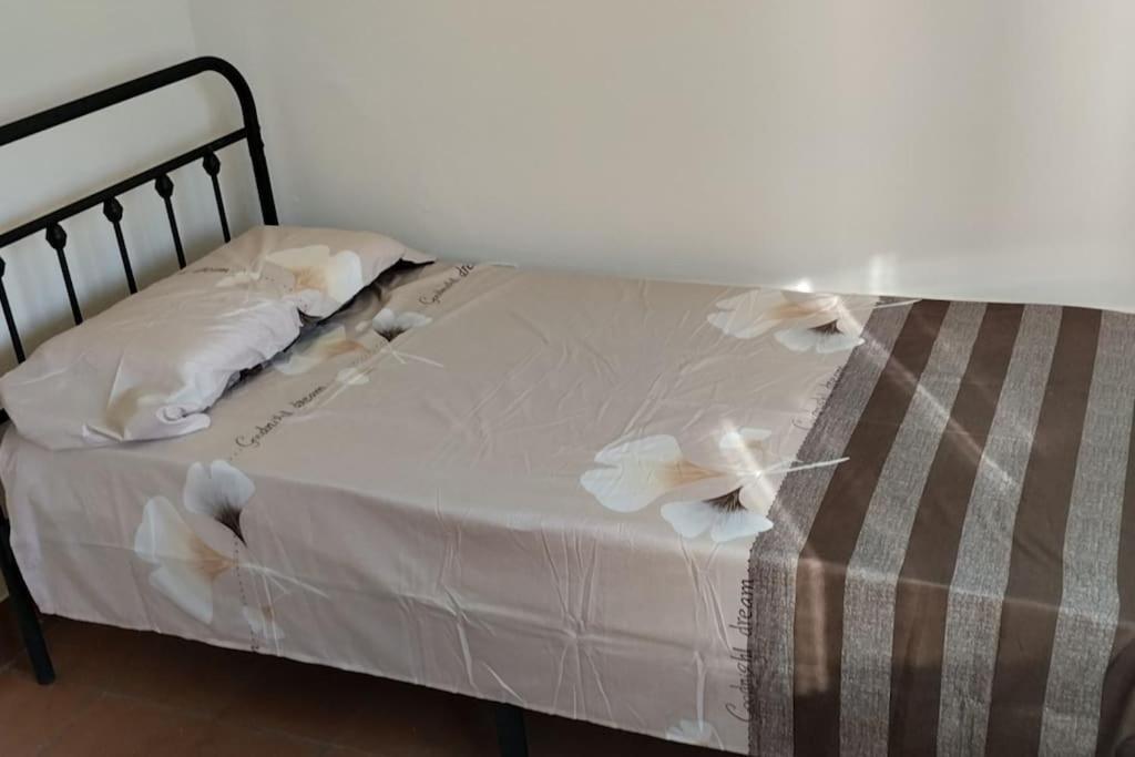 Casa Centrica En Girona Villa Bagian luar foto