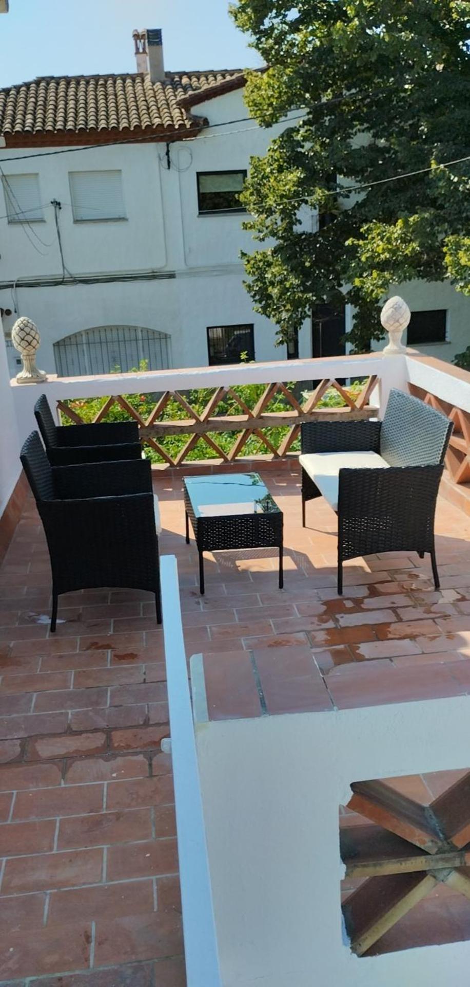 Casa Centrica En Girona Villa Bagian luar foto